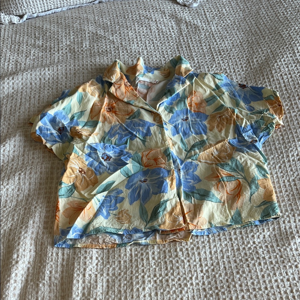 Lush Button-Down Floral Shirt in Blue & Yellow